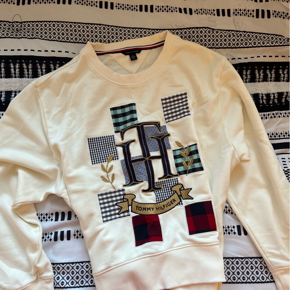 Tommy Hilfinger sweatshirt